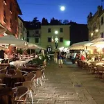 Dalla Bibi Apartment
